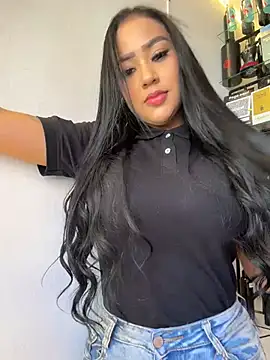 Luisa Fernandaa online show from 05-27-26, 08:06