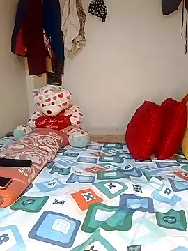 Snapshot of NicRaisaa chatting on 03-11-25, 05:05 NicRaisaa online show from 03-11-25, 05:05