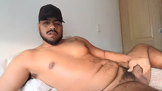 Snapshot of bigpleasure_ chatting on 10-09-25, 12:47 bigpleasure  online show from 10-09-25, 12:47