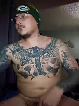 Snapshot of MrBiggBallz chatting on 01-21-25, 04:10 MrBiggBallz online show from 01-21-25, 04:10