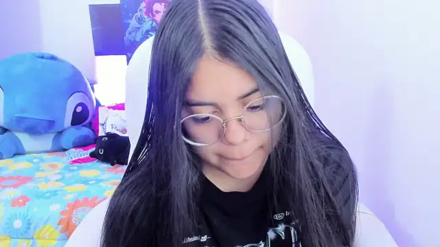 Snapshot of esmeralda112 chatting on 01-27-25, 10:27 esmeralda112 online show from 01-27-25, 10:27