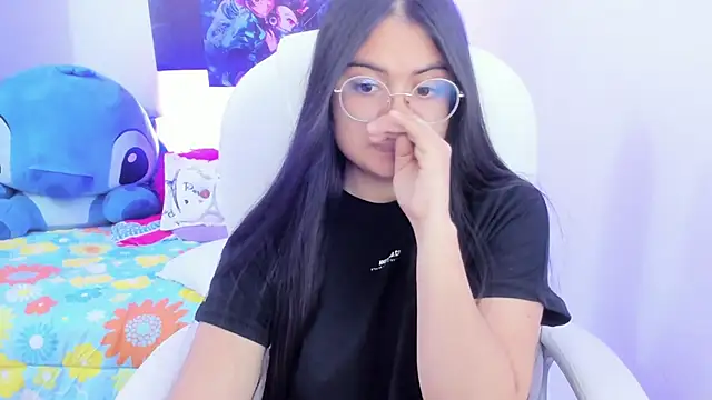 Snapshot of esmeralda112 chatting on 01-28-25, 05:22 esmeralda112 online show from 01-28-25, 05:22