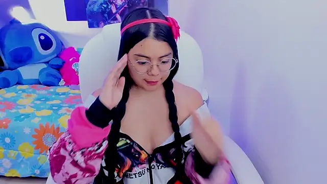 Snapshot of esmeralda112 chatting on 02-23-25, 09:59 esmeralda112 online show from 02-23-25, 09:59