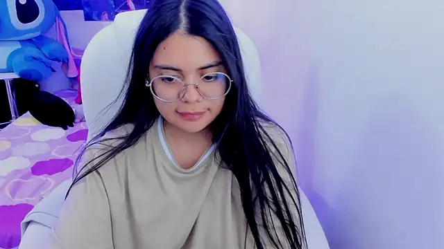 Snapshot of esmeralda112 chatting on 03-14-25, 02:20 esmeralda112 online show from 03-14-25, 02:20