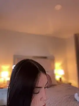 Im Valentina online show from 04-22-26, 11:06