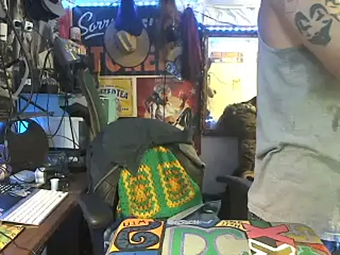 CloudDadddyyy420 online show from 09-10-25, 03:12