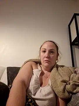 Snapshot of Wisie_Cutie chatting on 12-10-24, 10:47 Wisie Cutie online show from 12-10-24, 10:47