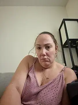 Snapshot of Wisie_Cutie chatting on 12-15-24, 02:27 Wisie Cutie online show from 12-15-24, 02:27