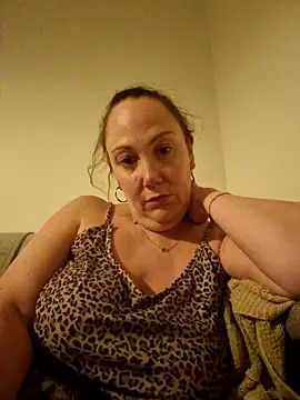 Snapshot of Wisie_Cutie chatting on 12-26-24, 09:04 Wisie Cutie online show from 12-26-24, 09:04