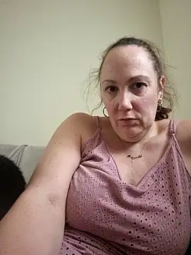 Snapshot of Wisie_Cutie chatting on 02-24-25, 03:20 Wisie Cutie online show from 02-24-25, 03:20