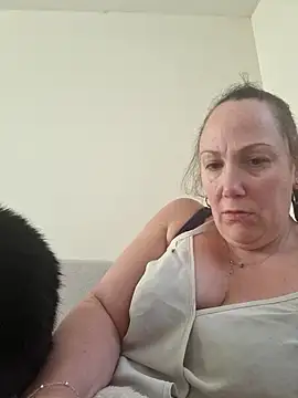 Snapshot of Wisie_Cutie chatting on 03-18-25, 04:26 Wisie Cutie online show from 03-18-25, 04:26