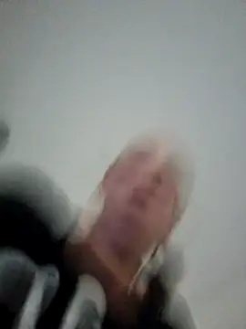 Snapshot of Wisie_Cutie chatting on 10-15-25, 03:56 Wisie Cutie online show from 10-15-25, 03:56