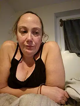 Snapshot of Wisie_Cutie chatting on 11-19-25, 11:16 Wisie Cutie online show from 11-19-25, 11:16