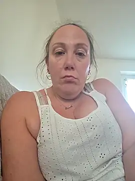 Wisie Cutie online show from 03-25-26, 05:19