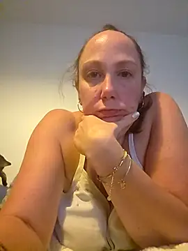 Wisie Cutie online show from 04-09-26, 10:04