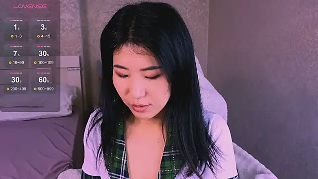 Wendy  Hills online show from 10-09-25, 04:43