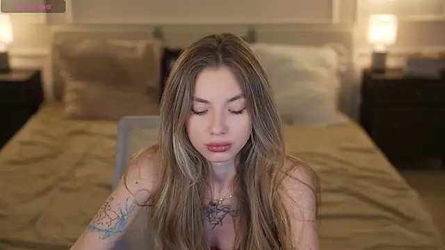 Snapshot of Kisasolo chatting on 11-26-25, 01:06 Kisasolo online show from 11-26-25, 01:06