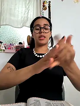 Annya-sweet online show from 05-14-26, 02:35