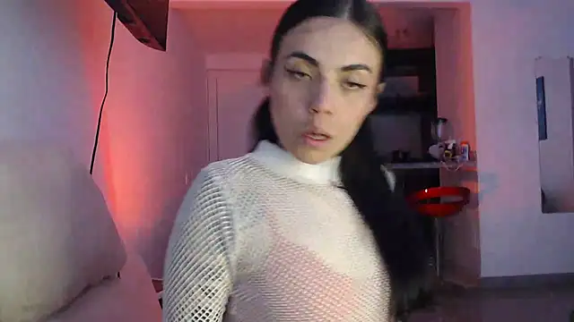 i am nina  online show from 12-18-25, 10:16