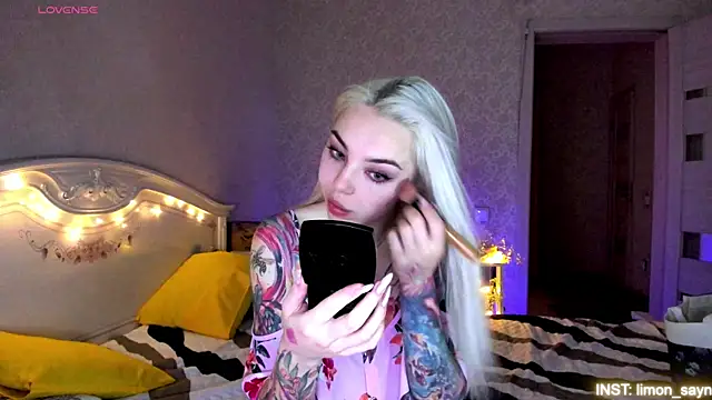 LillyMoure  online show from 07-07-26, 10:58