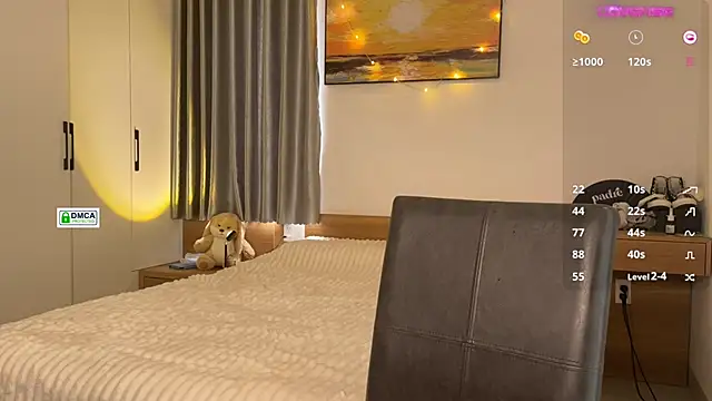 Snapshot of RedFires chatting on 01-09-25, 04:30 RedFires online show from 01-09-25, 04:30