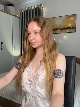 Snapshot of RedFires chatting on 09-30-25, 04:50 RedFires online show from 09-30-25, 04:50