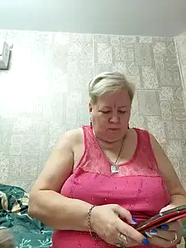 Snapshot of EffectFiona chatting on 12-26-24, 11:24 EffectFiona online show from 12-26-24, 11:24