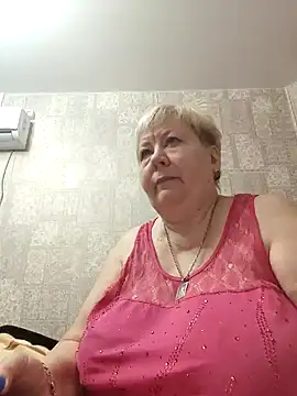 Snapshot of EffectFiona chatting on 01-15-25, 11:19 EffectFiona online show from 01-15-25, 11:19