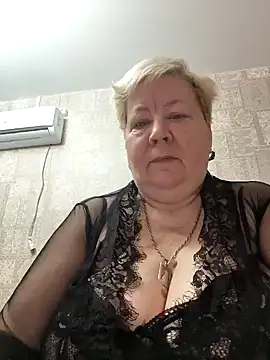 Snapshot of EffectFiona chatting on 01-18-25, 02:25 EffectFiona online show from 01-18-25, 02:25
