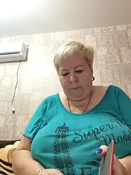 Snapshot of EffectFiona chatting on 01-21-25, 11:34 EffectFiona online show from 01-21-25, 11:34