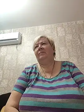 Snapshot of EffectFiona chatting on 02-28-25, 11:23 EffectFiona online show from 02-28-25, 11:23