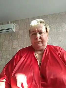 Snapshot of EffectFiona chatting on 03-04-25, 12:22 EffectFiona online show from 03-04-25, 12:22