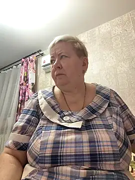Snapshot of EffectFiona chatting on 03-08-25, 11:07 EffectFiona online show from 03-08-25, 11:07