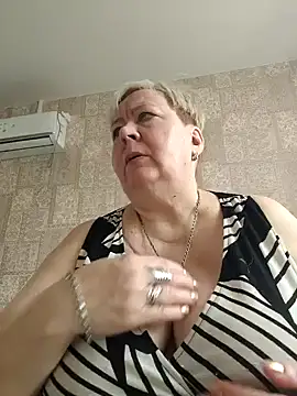 Snapshot of EffectFiona chatting on 03-22-25, 04:14 EffectFiona online show from 03-22-25, 04:14