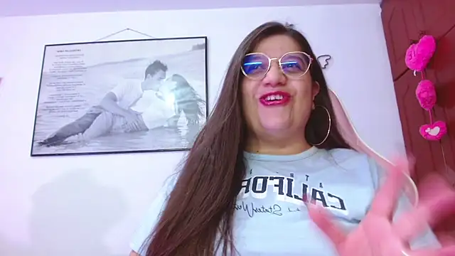 Amelie Rousell online show from 10-21-25, 10:21