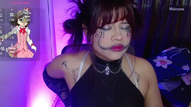 violetagrey  online show from 10-06-25, 11:07
