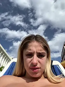 BritneyDimond online show from 12-23-24, 12:08