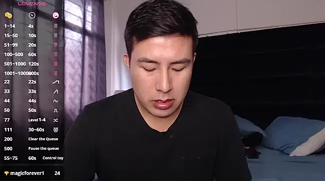 andrewmhilton  online show from 03-08-25, 09:18