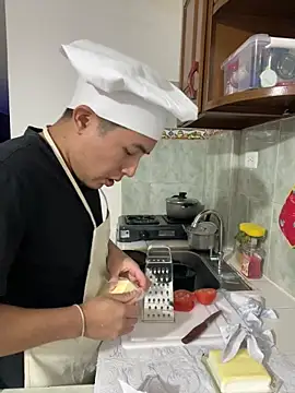 andrewmhilton  online show from 03-09-25, 03:32