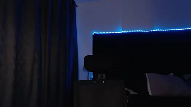 andrewmhilton  online show from 03-31-26, 06:25