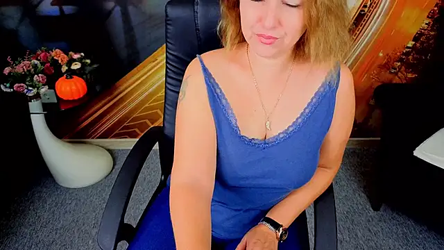 EmmaxPark online show from 11-07-25, 06:35