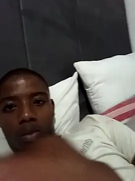 Snapshot of BLACK_BOTTOM03 chatting on 01-05-26, 06:44 BLACK BOTTOM03 online show from 01-05-26, 06:44