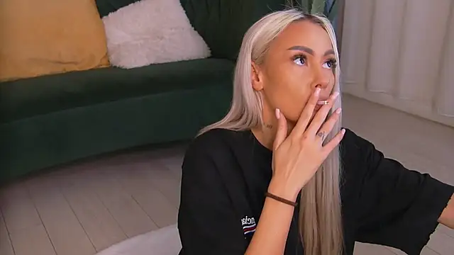 Bailey Rush online show from 03-12-26, 06:47