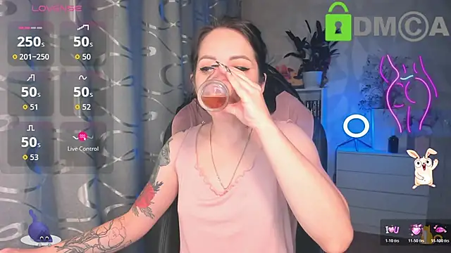 AnnyHoney  online show from 10-24-25, 12:19