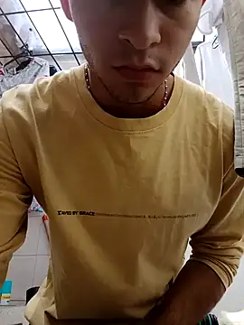 Emir Hassam online show from 12-24-24, 05:02