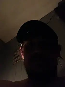 Snapshot of Midwestalpha chatting on 02-04-26, 05:46 Midwestalpha online show from 02-04-26, 05:46