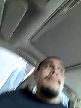 Snapshot of Stomps33 chatting on 10-26-25, 05:19 Stomps33 online show from 10-26-25, 05:19