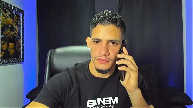 jhonnysnow17 online show from 11-08-25, 11:03