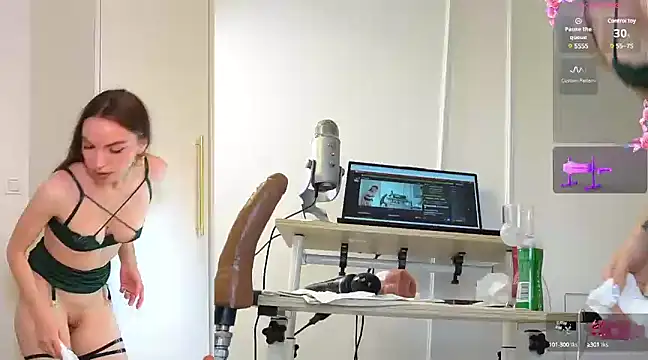 Miss69Ri99 online show from 02-11-25, 09:46