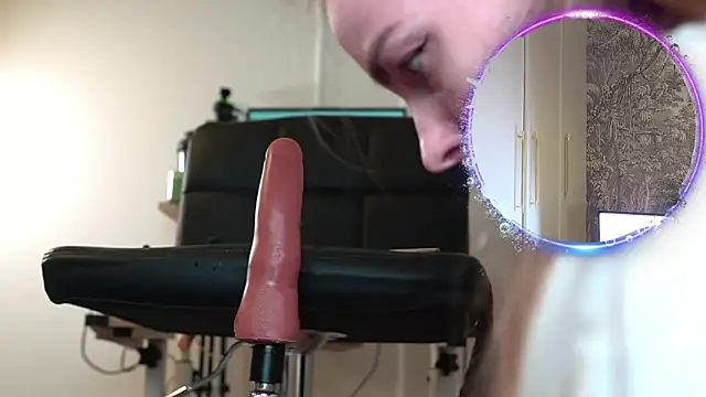 Miss69Ri99 online show from 04-09-26, 10:37